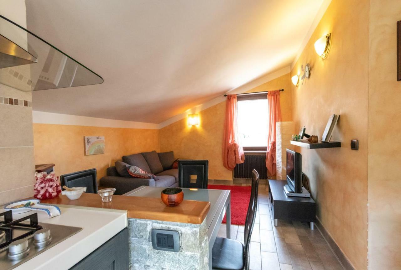 Apartamento Casa Di Tia Aosta Exterior foto
